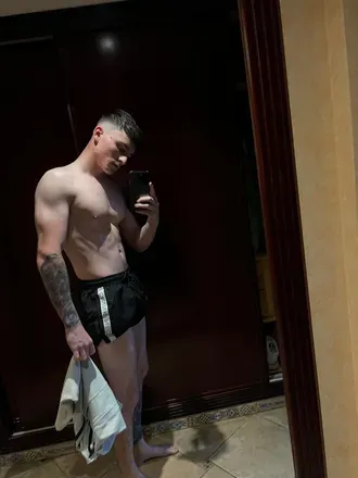 OnlyFans cuenta callumh77 header 2