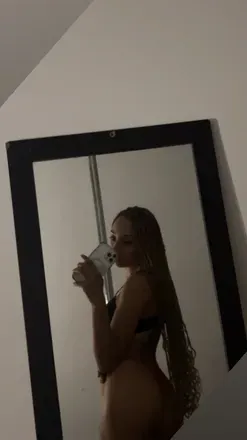 OnlyFans cuenta rubia.s20 avatar 1
