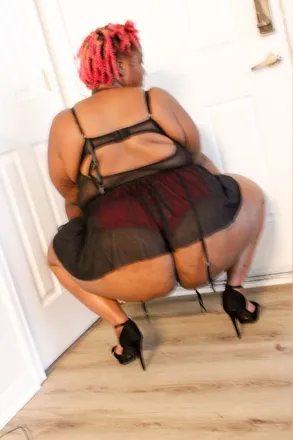 OnlyFans cuenta itskylieebabyyy header 2