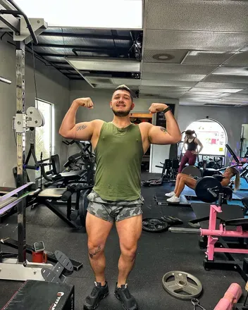 OnlyFans cuenta tyvaz avatar 1