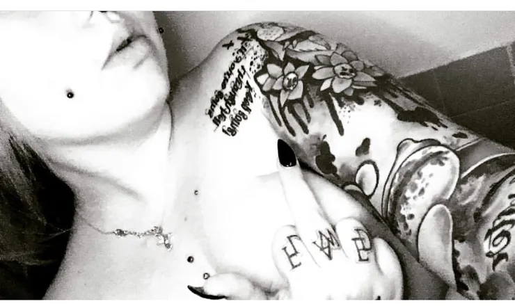 OnlyFans cuenta thegothgf header 2