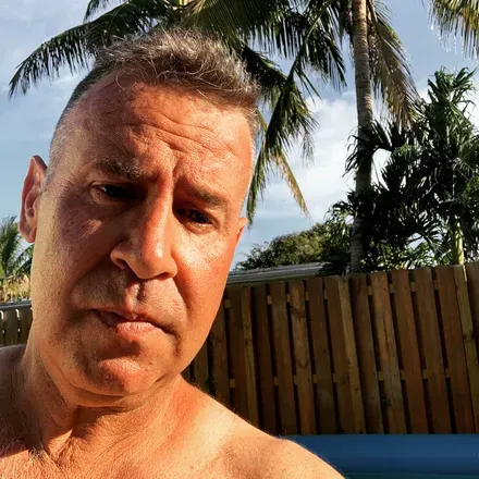 OnlyFans cuenta smokinhot007 avatar 1