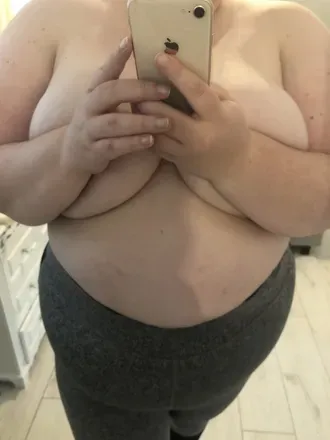 OnlyFans cuenta bigbellygirl92 avatar 1