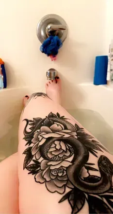 OnlyFans cuenta tattooedmombod avatar 1
