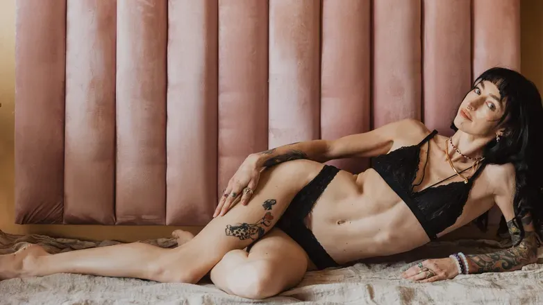OnlyFans cuenta koolkatjade header 2