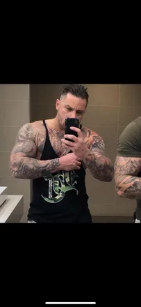 OnlyFans cuenta stimul8r header 2
