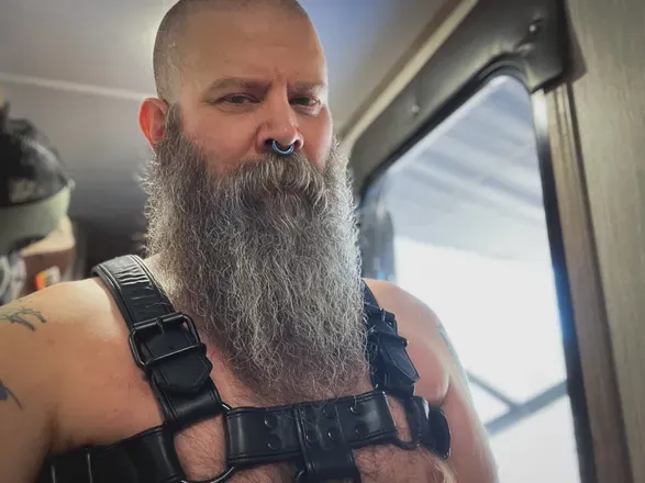 OnlyFans account  fuzzpuds avatar 1