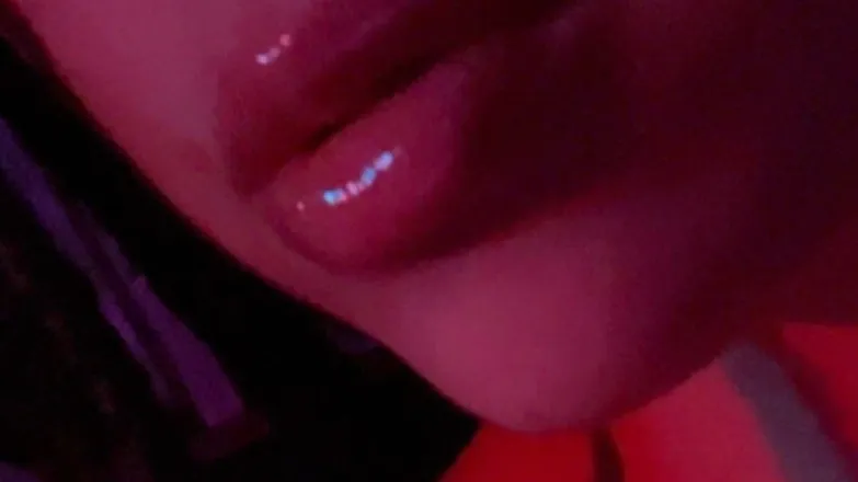 OnlyFans account  miqq13 header 2