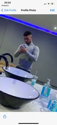OnlyFans cuenta u225681081 header 2