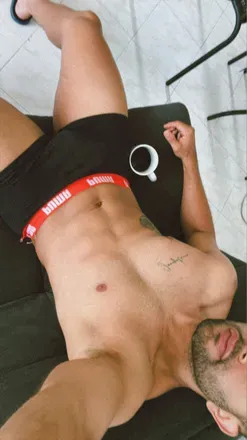 OnlyFans cuenta otromolotov avatar 1