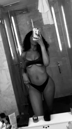 OnlyFans cuenta vicky_secrets3 avatar 1