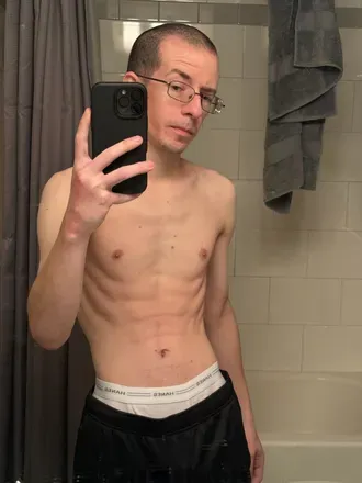 OnlyFans cuenta kyjemmot avatar 1