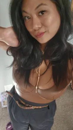 OnlyFans account  everythingeden avatar 1