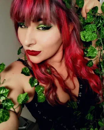 OnlyFans account  danniian avatar 1