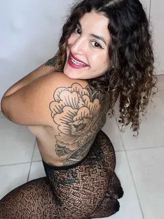OnlyFans cuenta curlyydoll avatar 1