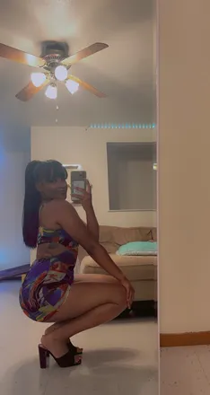 OnlyFans cuenta nicolecherri header 2