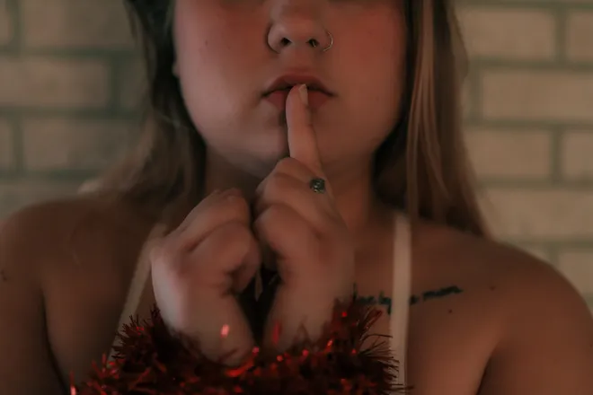OnlyFans cuenta elleonalea header 2