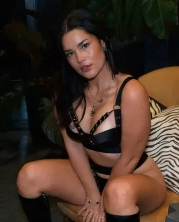 OnlyFans cuenta rosiehues avatar 1