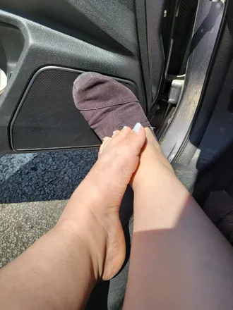 OnlyFans cuenta workingonmyfeet_1 header 2