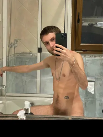 OnlyFans cuenta zearred header 2