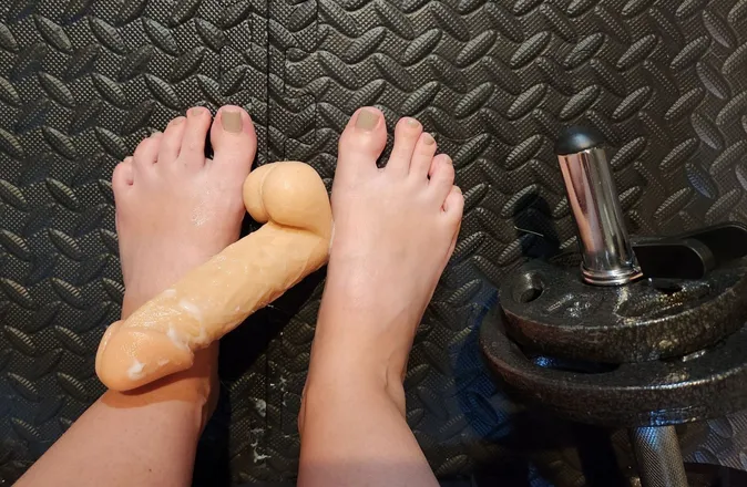 OnlyFans cuenta barefoot-asmr header 2