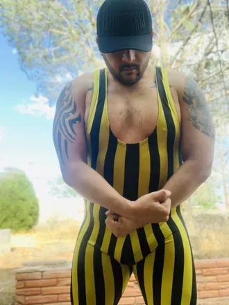 OnlyFans cuenta mikey_d_905 avatar 1