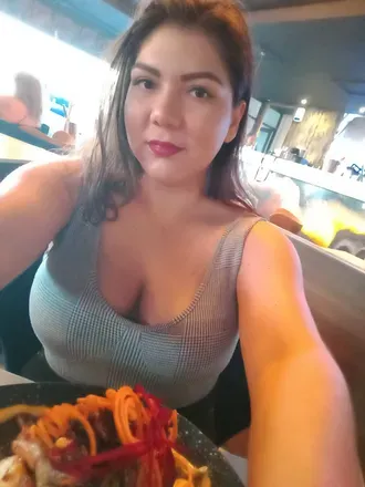 OnlyFans cuenta yunni.sin header 2