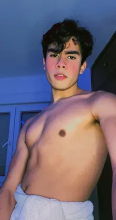 OnlyFans cuenta alex_xander1 header 2