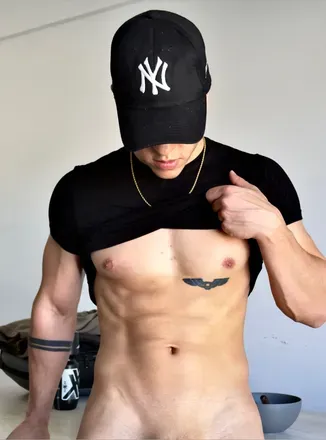 OnlyFans cuenta not_so_str8th avatar 1