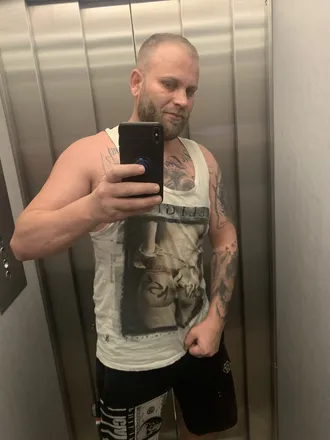 OnlyFans cuenta fraty header 2