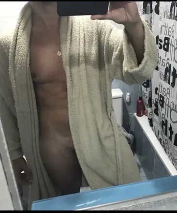 OnlyFans cuenta charl20cas avatar 1