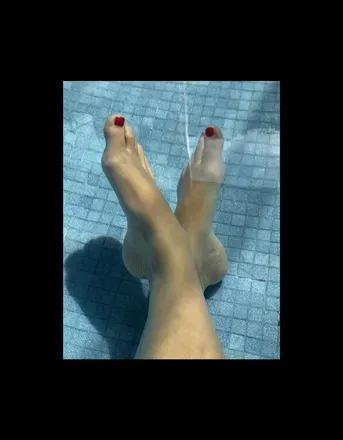 OnlyFans cuenta sacandoparalacolegiatura header 2