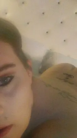 OnlyFans cuenta missbedroomeyes header 2