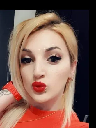 OnlyFans cuenta justme1912 header 2