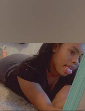 OnlyFans cuenta royalr877 header 2