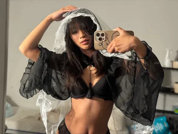 OnlyFans account  xoey.exe avatar 1