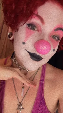 OnlyFans account  clowngirlvexx.free avatar 1