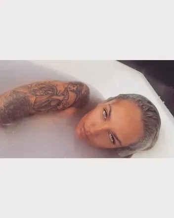 OnlyFans cuenta alexxxis_kristeena avatar 1