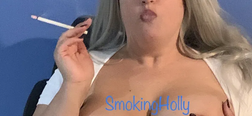 OnlyFans cuenta smokingholly header 2