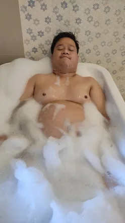 OnlyFans account  bearoat header 2