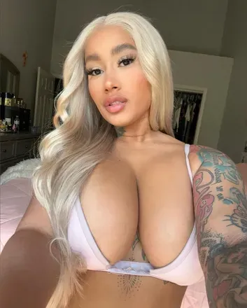 OnlyFans account  moonformation avatar 1