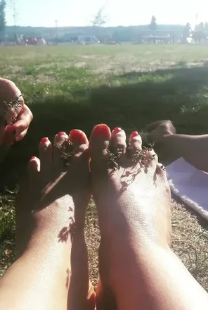 OnlyFans account  marieesfeet header 2
