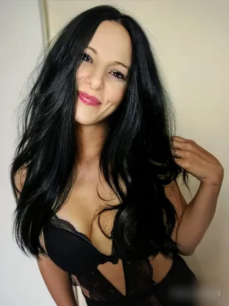 OnlyFans cuenta misslouisamaria header 2