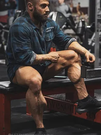 OnlyFans cuenta kingcalves header 2