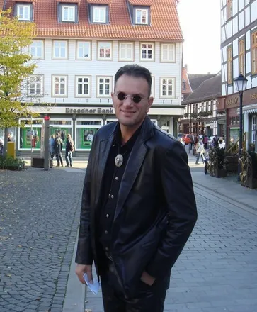 OnlyFans account  herrmannelig header 2