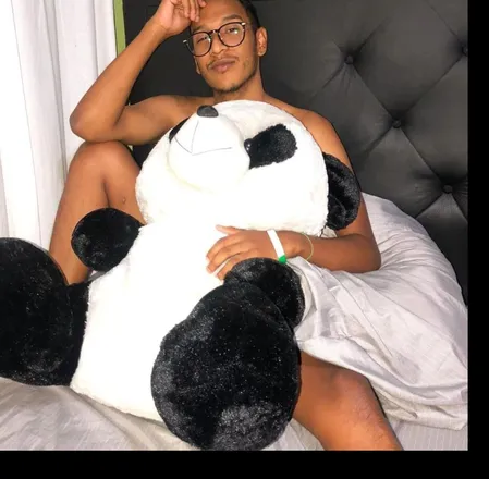 OnlyFans account  u261805300 header 2