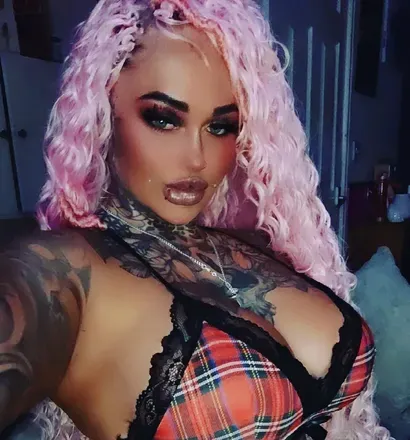 OnlyFans cuenta emoprincess91 header 2