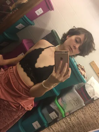 OnlyFans cuenta cassiebayybee header 2