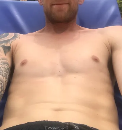 OnlyFans cuenta purple-headed-warrior header 2