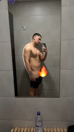 OnlyFans cuenta krissfiery header 2